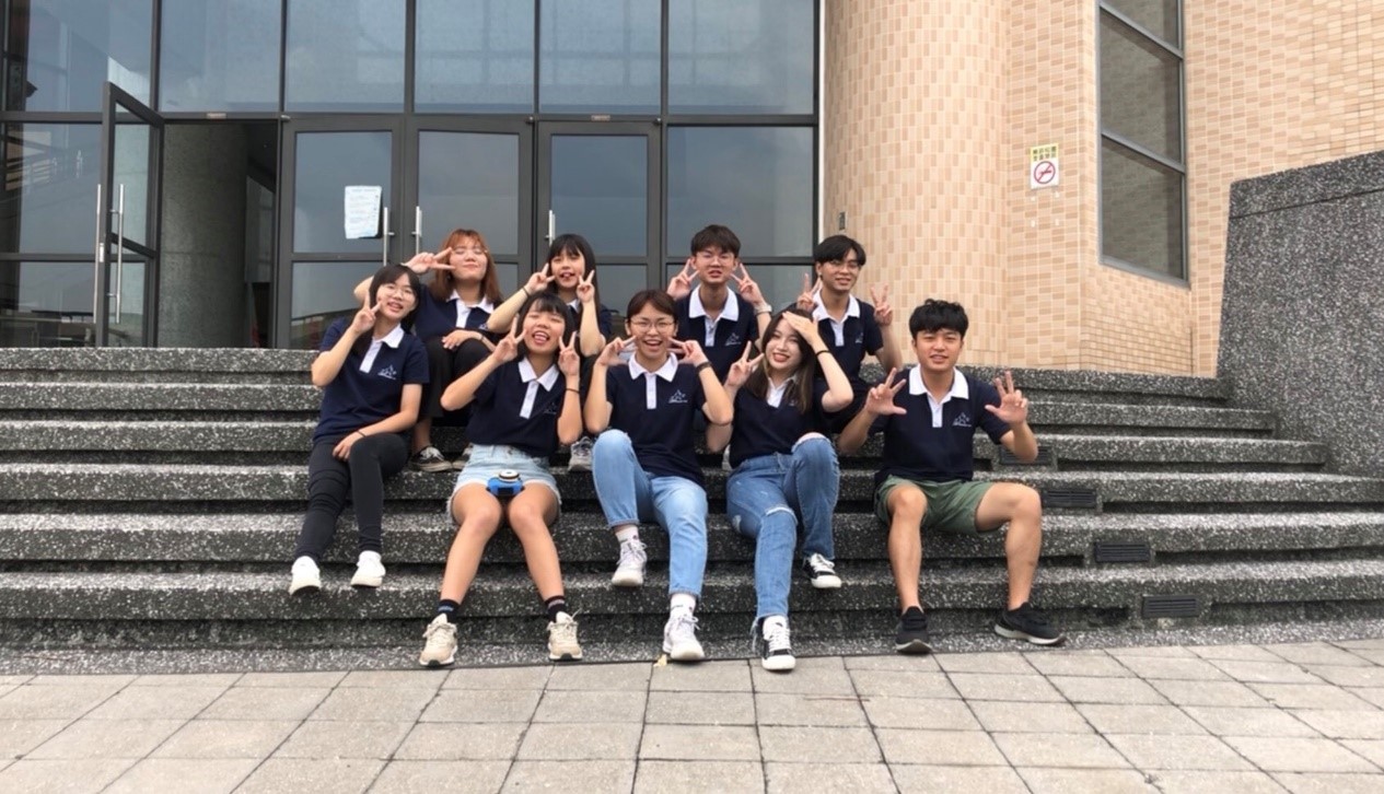 109學年系會幹部合照 109學年系會幹部合照